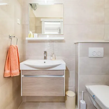 Newcity Apartman