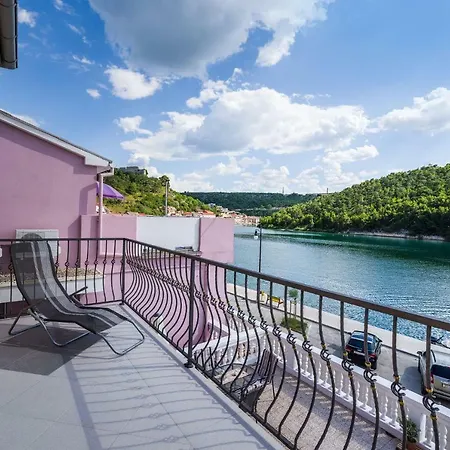 Newcity Apartman Novigrad (Dalmatia)