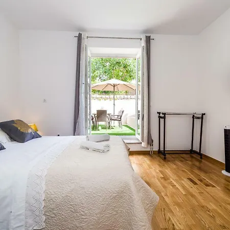 Apartman Newcity Novigrad (Dalmatia)