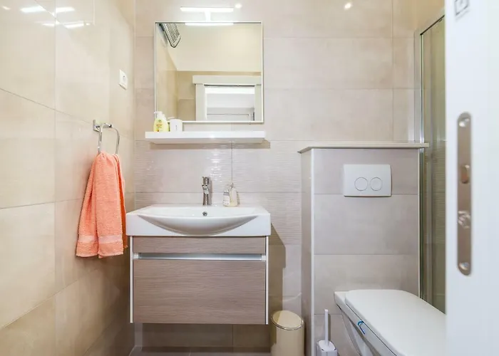 Newcity * Novigrad (Dalmatia)
